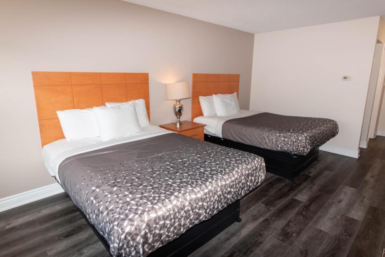 Borden Inn&Suites Angus Exterior foto